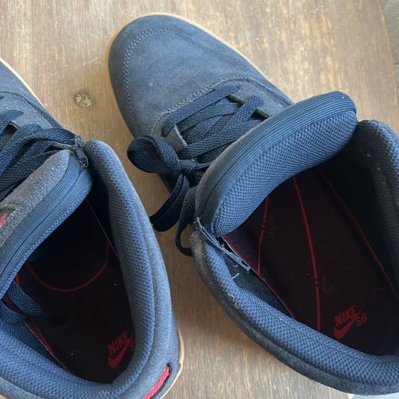 Nike SB Zoom Omar Salazar Mid Navy and Red Sneakers 2010 Men size 9.5 - Picture 15 of 16